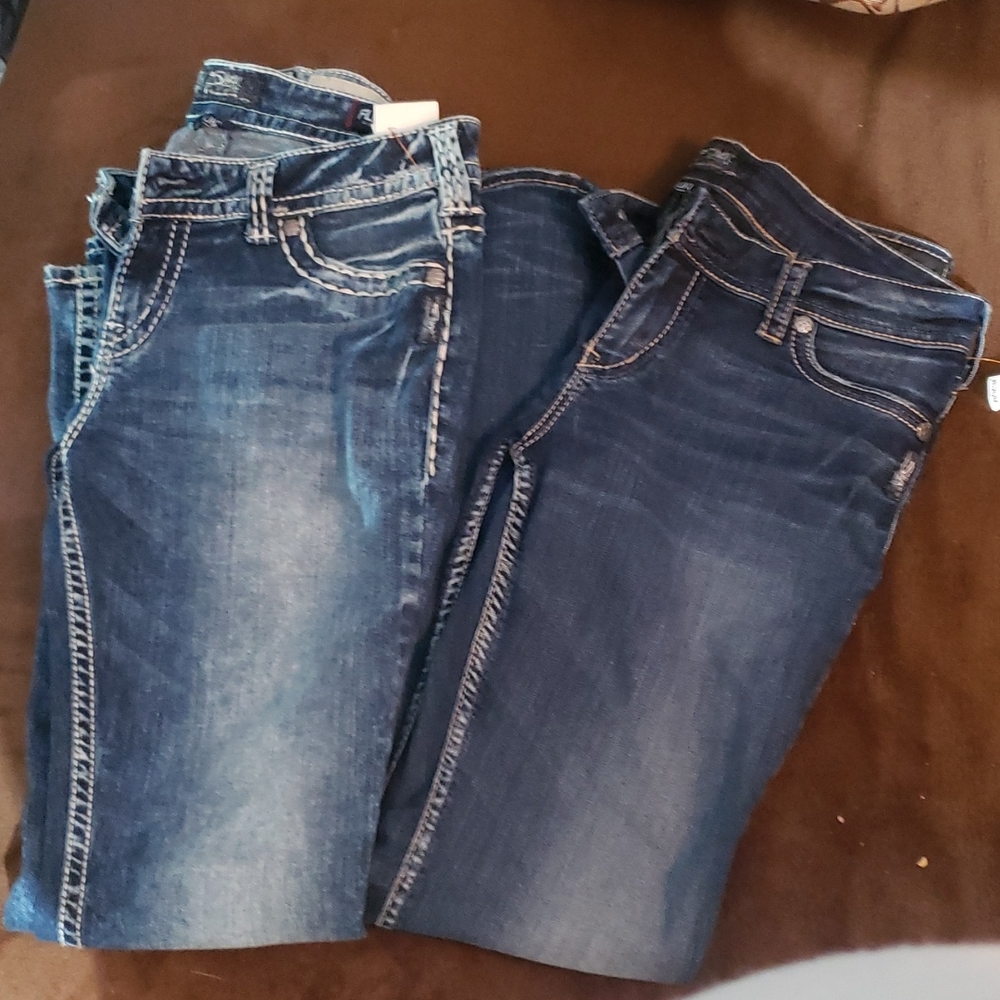 Womens Skinny, low rise jean...2 pairs